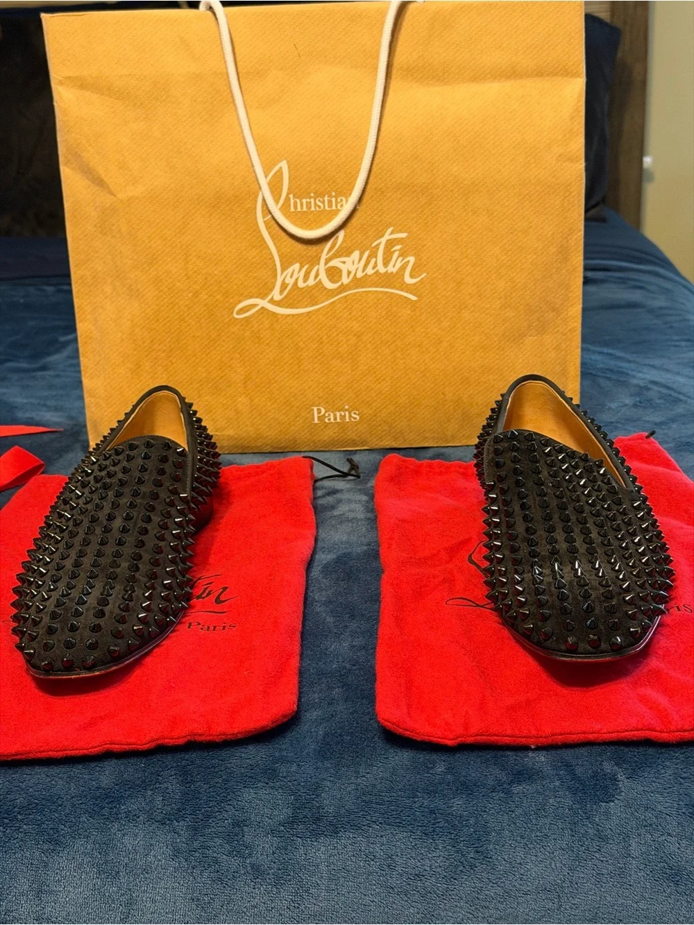 Christian Louboutin Dandelion Spikes Flat Veau - Black